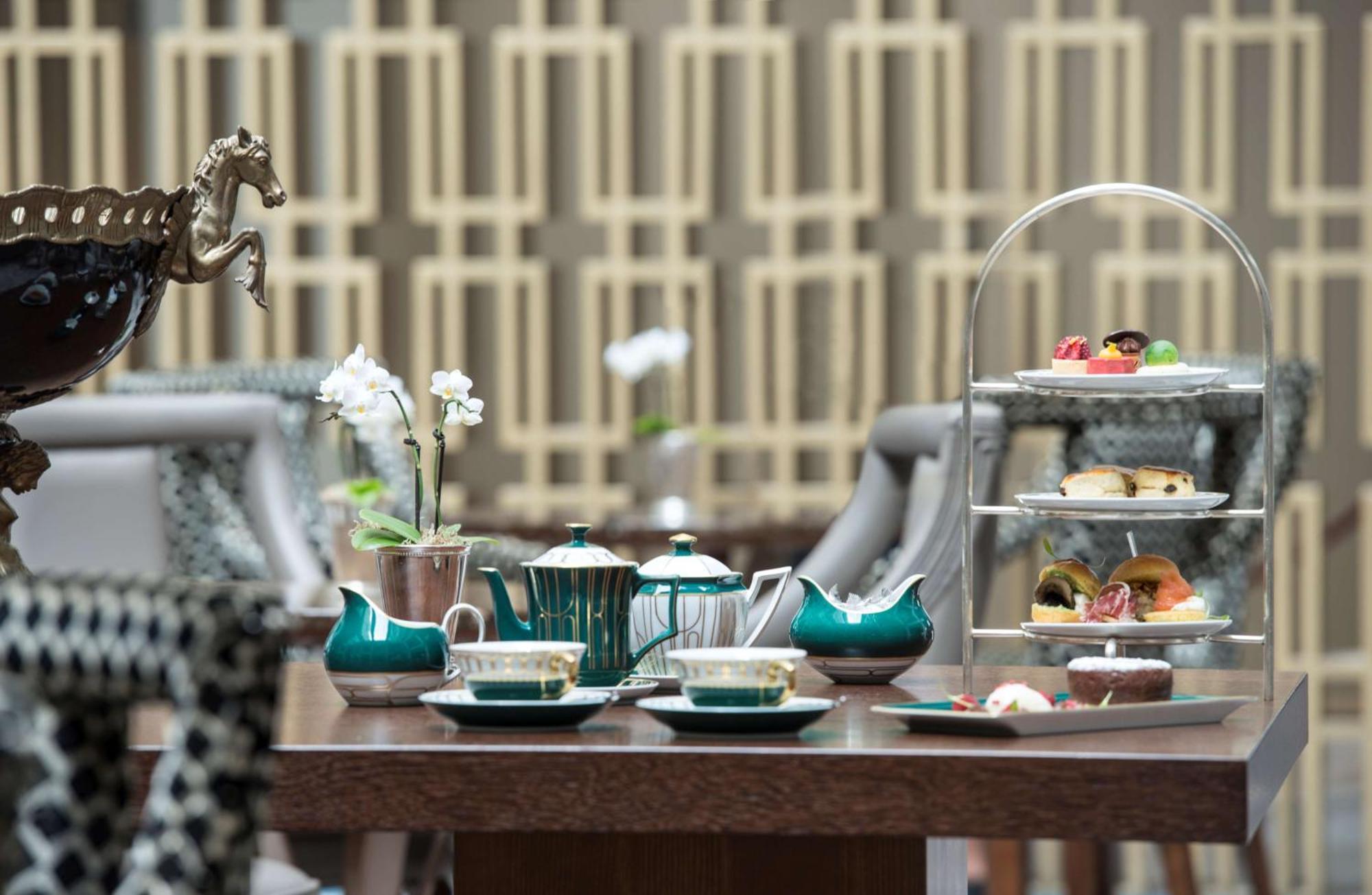 Tivoli Avenida Liberdade Lisboa - A Leading Hotel Of The World Exteriér fotografie Afternoon tea at the Taj Bengal